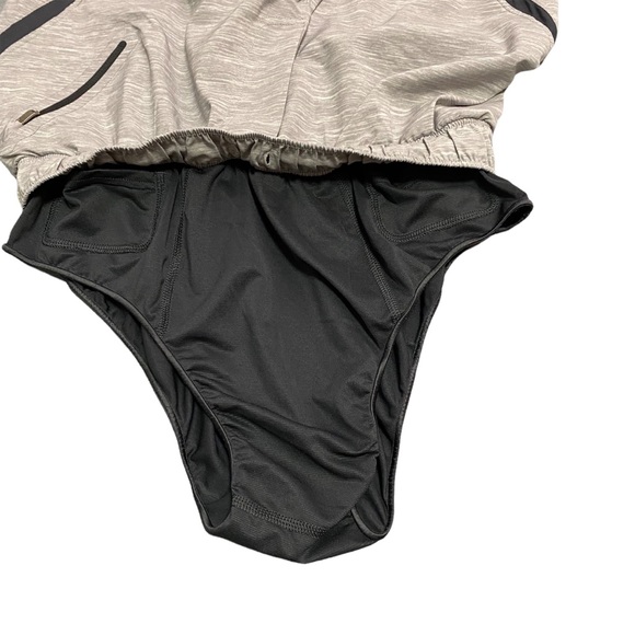 Lululemon Surge Short 7" lined size S - Picture 5 of 9